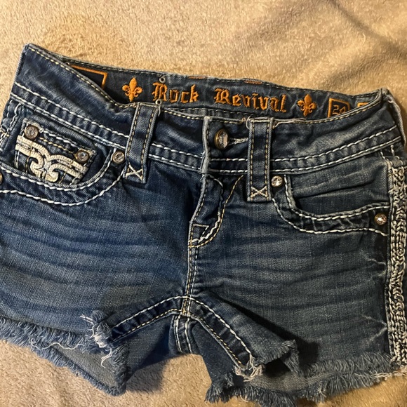 Rock revival cuttoffs size 24 - Picture 2 of 4
